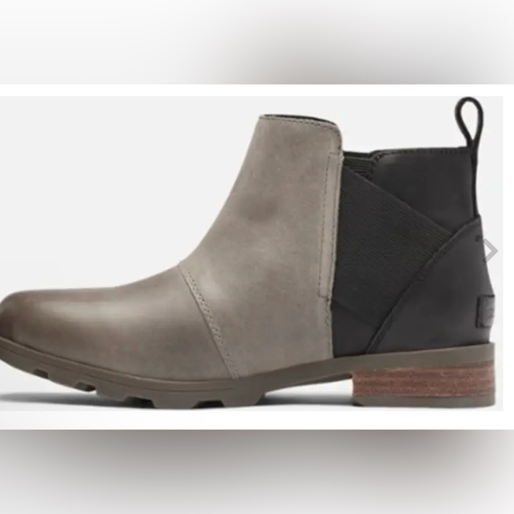 Women's Gray and Black Chelsea Boots - Picture 4 of 11